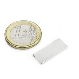 Q-22-8.5-1.4-SHN, Bloque magnético 22 x 8,5 x 1,4 mm, neodimio, 35SH, niquelado
